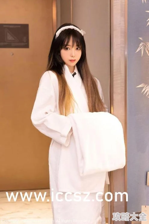 胸大美女身材比例失调略显庸俗气质低俗举止粗鲁